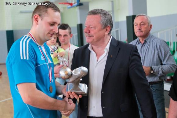 Zakończenie Kutnowskiej Amatorskiej Halowej Ligi Piłki Nożnej. Fotorelacja