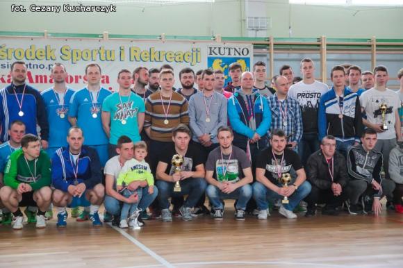 Zakończenie Kutnowskiej Amatorskiej Halowej Ligi Piłki Nożnej. Fotorelacja