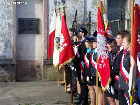Na krawędzi pamięci... rzecz o  kutnowskich Żydach i bukiet żonkili