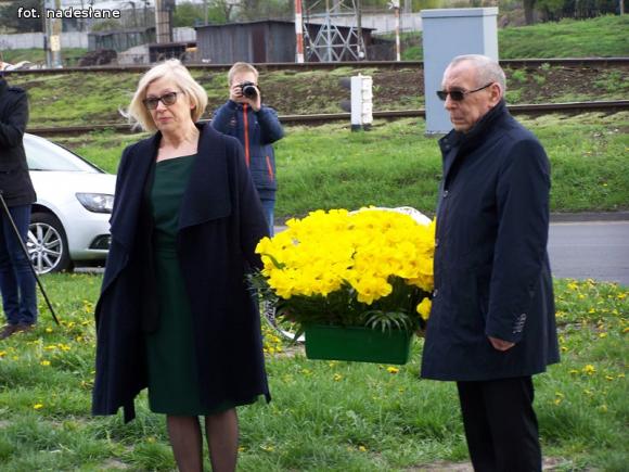 Na krawędzi pamięci... rzecz o  kutnowskich Żydach i bukiet żonkili