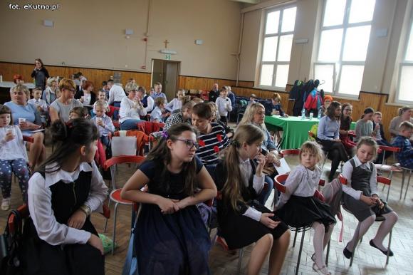 Krośniewice: Laureaci konkursu Podróż na bocianie