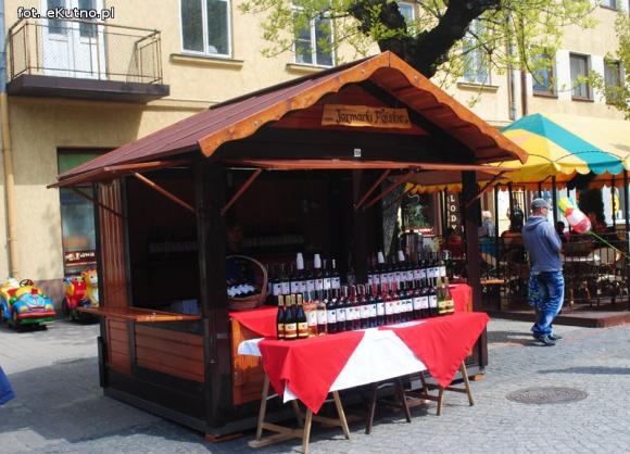 Jarmark Majowy czyli mydło, swojskie jadło oraz kolorowe bibeloty