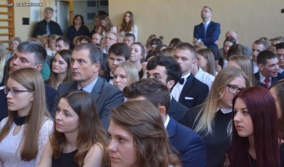 W życiu liczą się tylko chwile...W Kasprowiczu pożegnano tegorocznych absolwentów