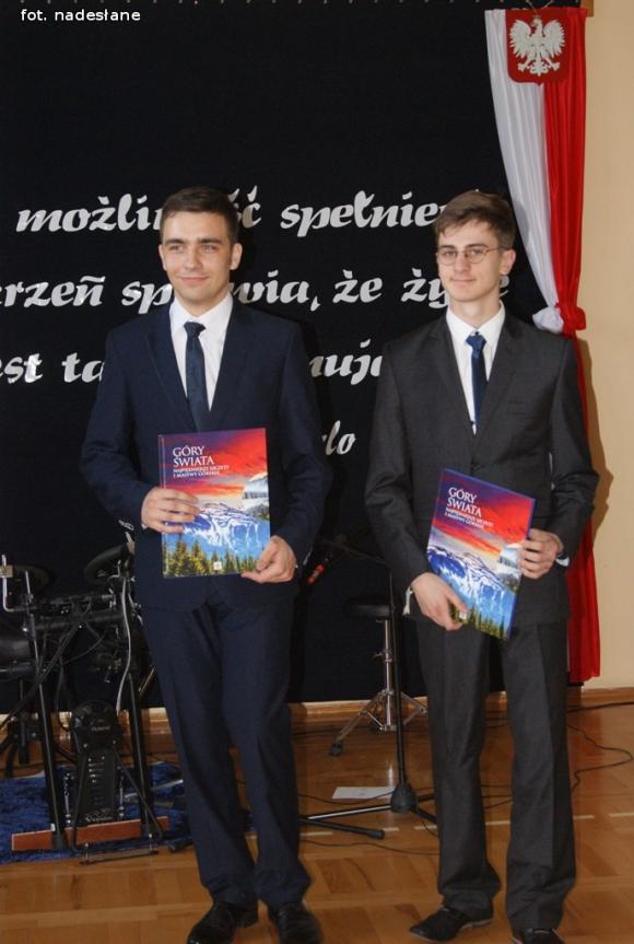 W życiu liczą się tylko chwile...W Kasprowiczu pożegnano tegorocznych absolwentów