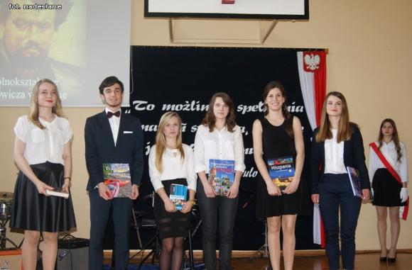 W życiu liczą się tylko chwile...W Kasprowiczu pożegnano tegorocznych absolwentów