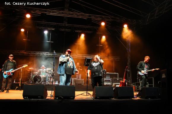 Piersi na zakończenie trzeciego dnia Kutnowskiej Majówki