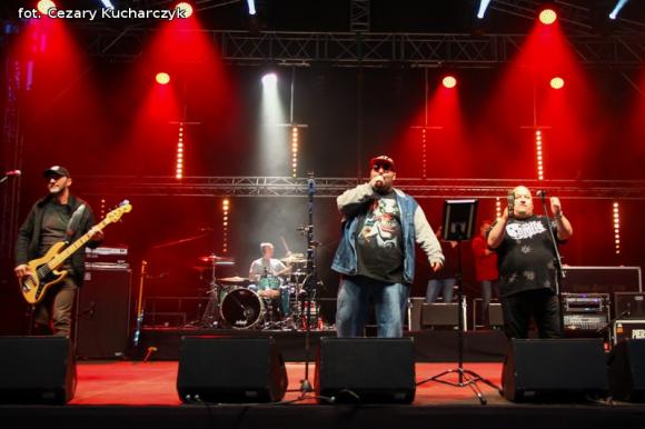 Piersi na zakończenie trzeciego dnia Kutnowskiej Majówki