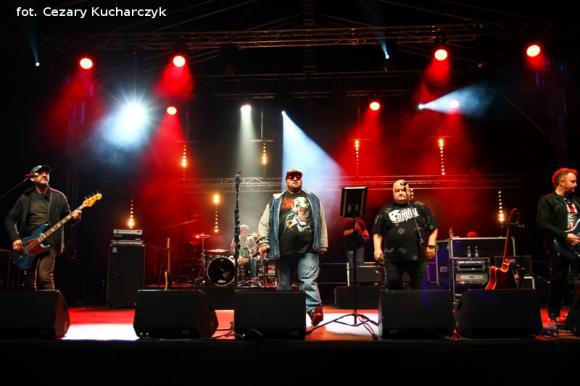 Piersi na zakończenie trzeciego dnia Kutnowskiej Majówki