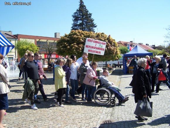 Godnie żyć, to cieszyć się wszystkim, co nas otacza