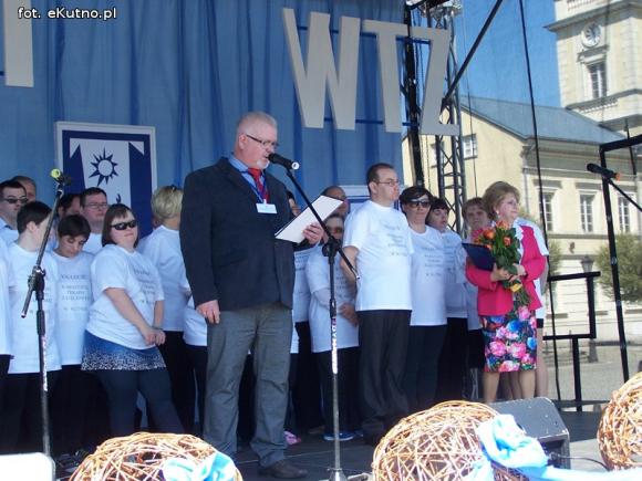 Godnie żyć, to cieszyć się wszystkim, co nas otacza