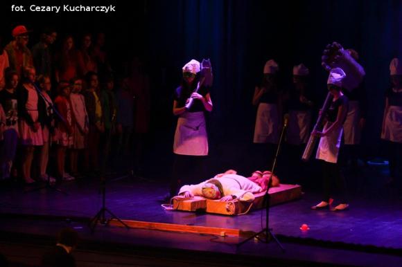 Premiera pełnej operowej trylogii obiadowej w wykonaniu Kutnopolitan Opera