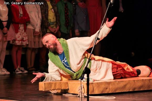 Premiera pełnej operowej trylogii obiadowej w wykonaniu Kutnopolitan Opera