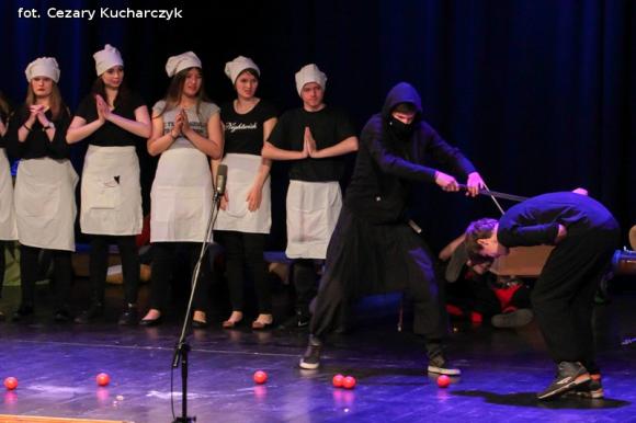 Premiera pełnej operowej trylogii obiadowej w wykonaniu Kutnopolitan Opera