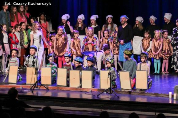 Premiera pełnej operowej trylogii obiadowej w wykonaniu Kutnopolitan Opera