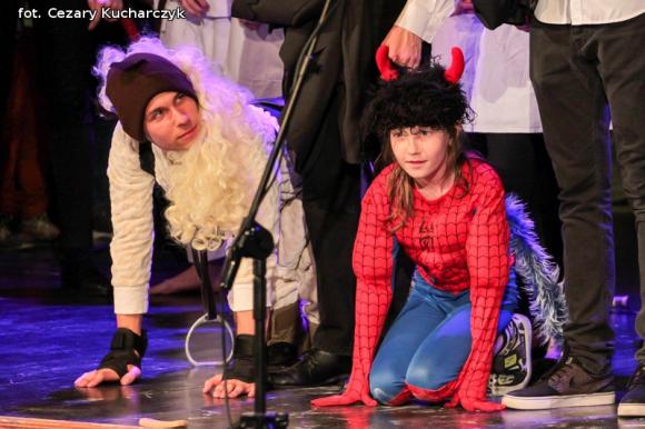 Premiera pełnej operowej trylogii obiadowej w wykonaniu Kutnopolitan Opera