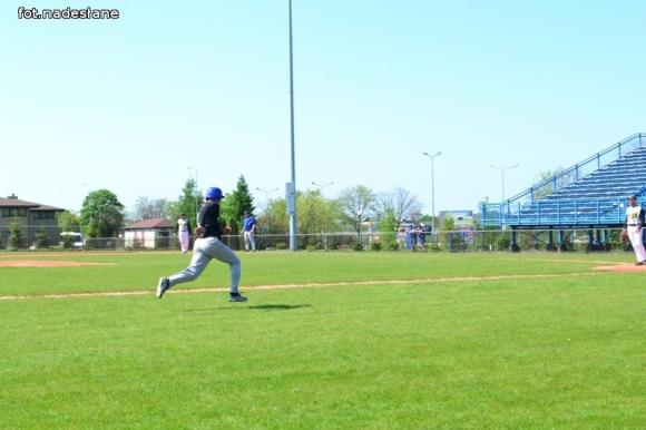 Ekstraliga baseballu: Kutno górą