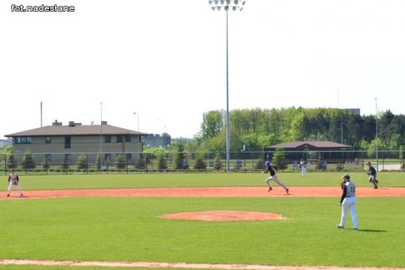 Ekstraliga baseballu: Kutno górą