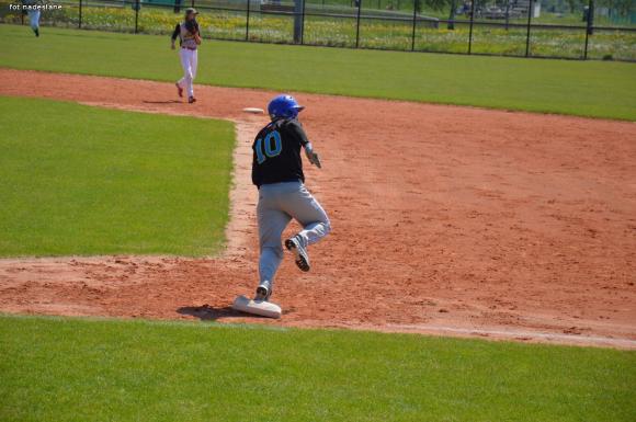 Ekstraliga baseballu: Kutno górą