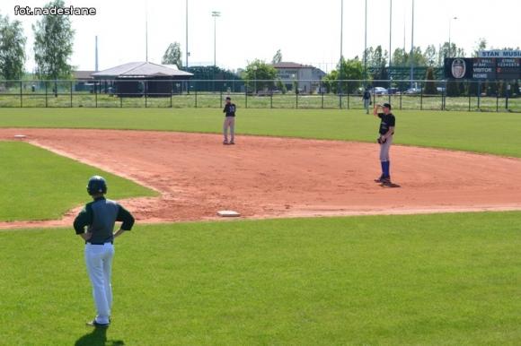 Ekstraliga baseballu: Kutno górą