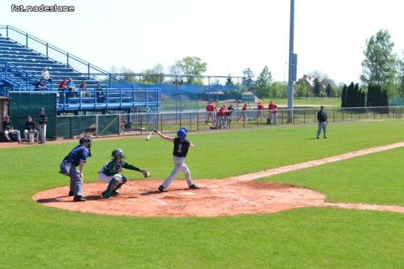 Ekstraliga baseballu: Kutno górą