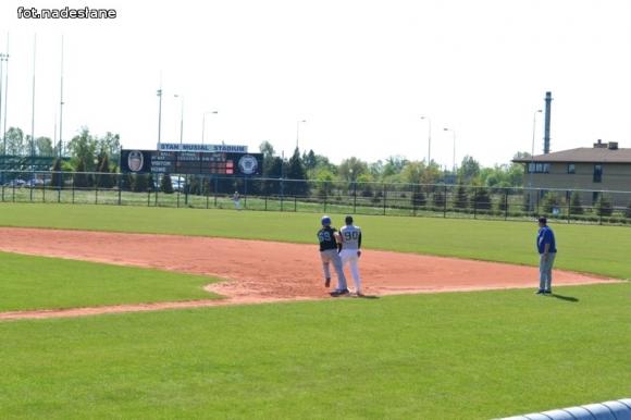 Ekstraliga baseballu: Kutno górą