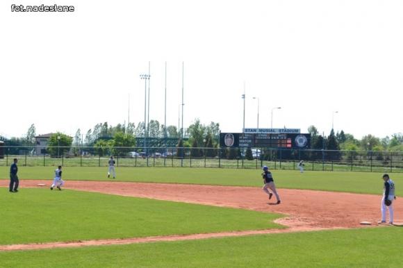 Ekstraliga baseballu: Kutno górą