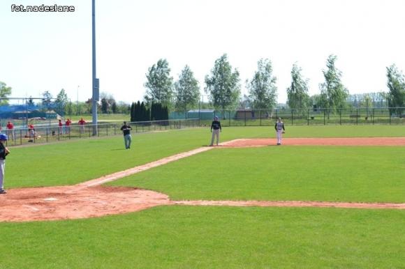 Ekstraliga baseballu: Kutno górą
