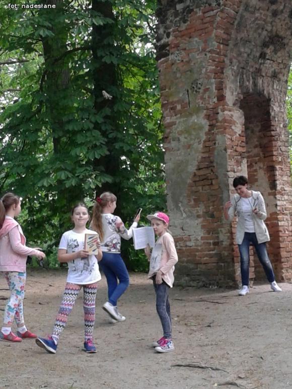 Żychlin: Tydzień bibliotek Czytanie w przestrzeni publicznej