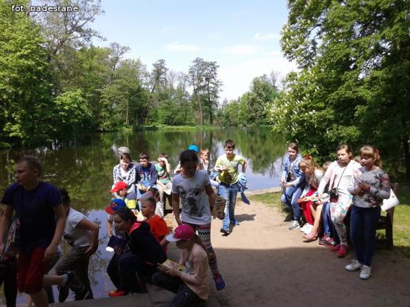 Żychlin: Tydzień bibliotek Czytanie w przestrzeni publicznej