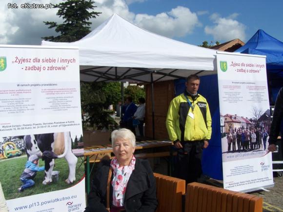 Ostatni Piknik Zdrowotny: Pudełka Życia, owocowe szaszłyki, fakir i dobra muzyka. Wszystkie atrakcje bezpłatne