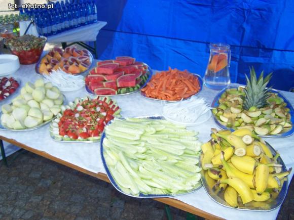 Ostatni Piknik Zdrowotny: Pudełka Życia, owocowe szaszłyki, fakir i dobra muzyka. Wszystkie atrakcje bezpłatne