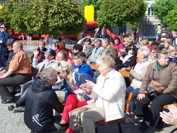 Ostatni Piknik Zdrowotny: Pudełka Życia, owocowe szaszłyki, fakir i dobra muzyka. Wszystkie atrakcje bezpłatne