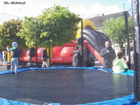 Ostatni Piknik Zdrowotny: Pudełka Życia, owocowe szaszłyki, fakir i dobra muzyka. Wszystkie atrakcje bezpłatne