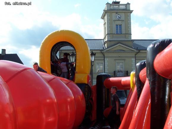 Ostatni Piknik Zdrowotny: Pudełka Życia, owocowe szaszłyki, fakir i dobra muzyka. Wszystkie atrakcje bezpłatne