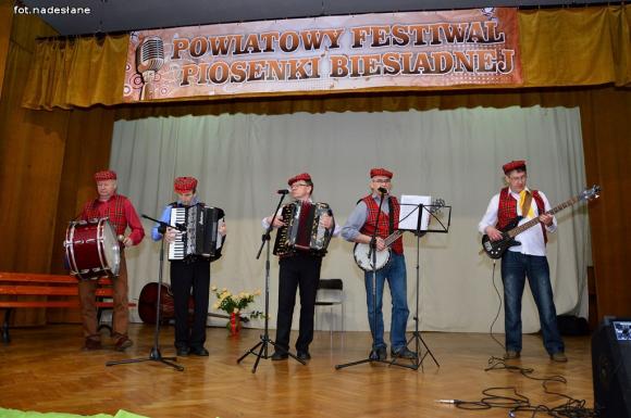 W Łęczycy na ludowo. Kapela Krośniewiacy na podium