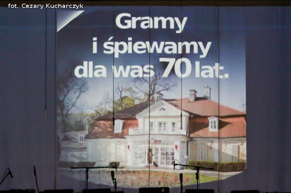 70 lat grają i śpiewają dla nas. Dziękujemy