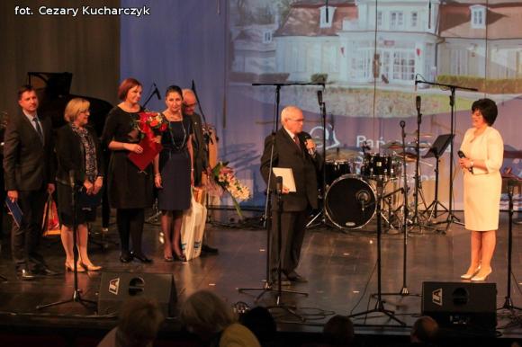 70 lat grają i śpiewają dla nas. Dziękujemy