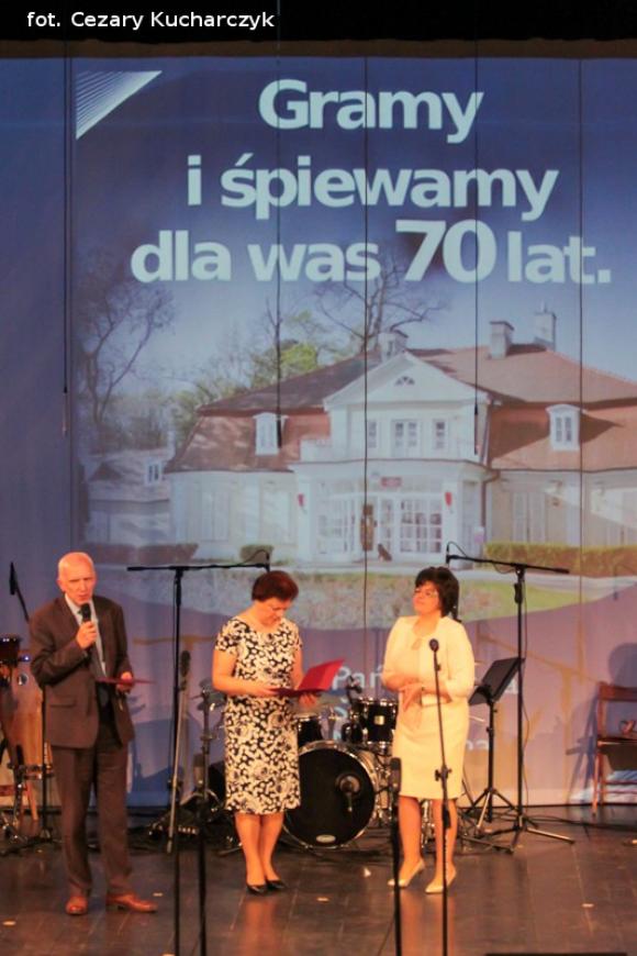 70 lat grają i śpiewają dla nas. Dziękujemy