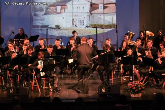 70 lat grają i śpiewają dla nas. Dziękujemy
