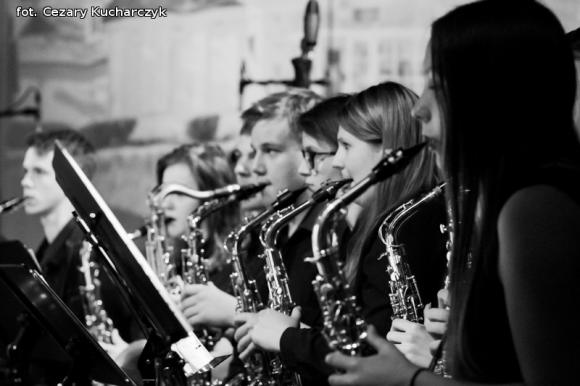 70 lat grają i śpiewają dla nas. Dziękujemy