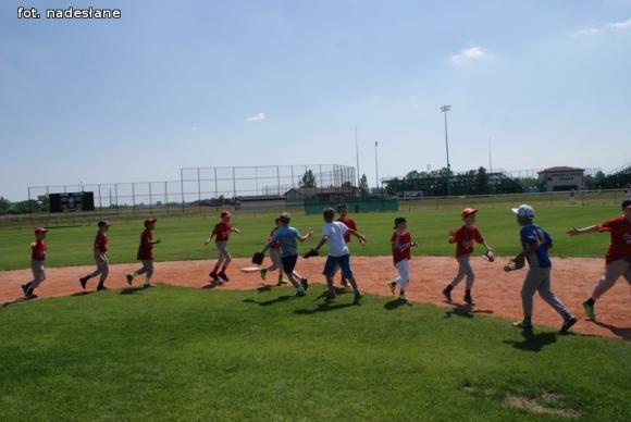 Lokalny program wychowania fizycznego Graj w baseball