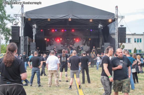 Było gorąco na niebie i rockowej ziemi. Rock&Rose Fest Kutno za nami