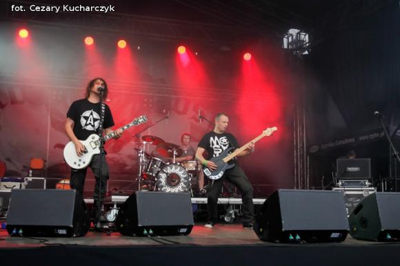 Było gorąco na niebie i rockowej ziemi. Rock&Rose Fest Kutno za nami