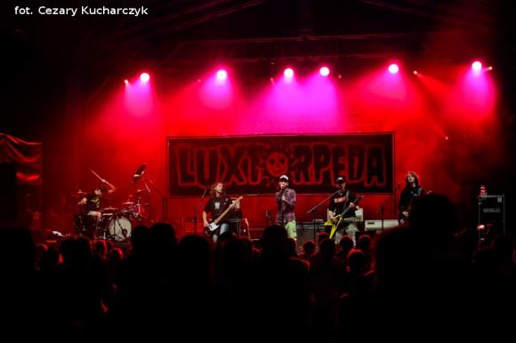 Było gorąco na niebie i rockowej ziemi. Rock&Rose Fest Kutno za nami