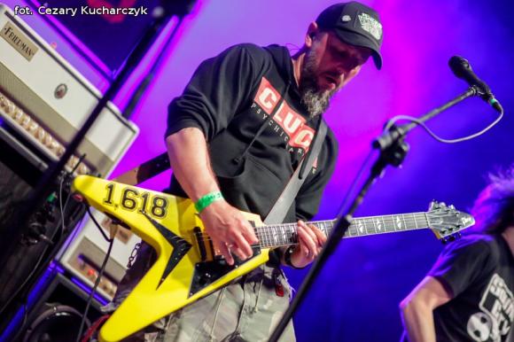 Było gorąco na niebie i rockowej ziemi. Rock&Rose Fest Kutno za nami