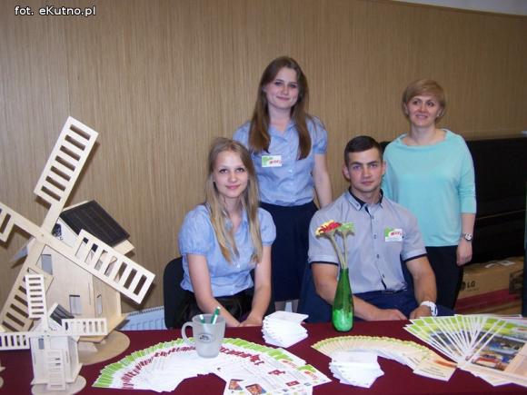 Udane pierwsze Powiatowe Targi Pracy