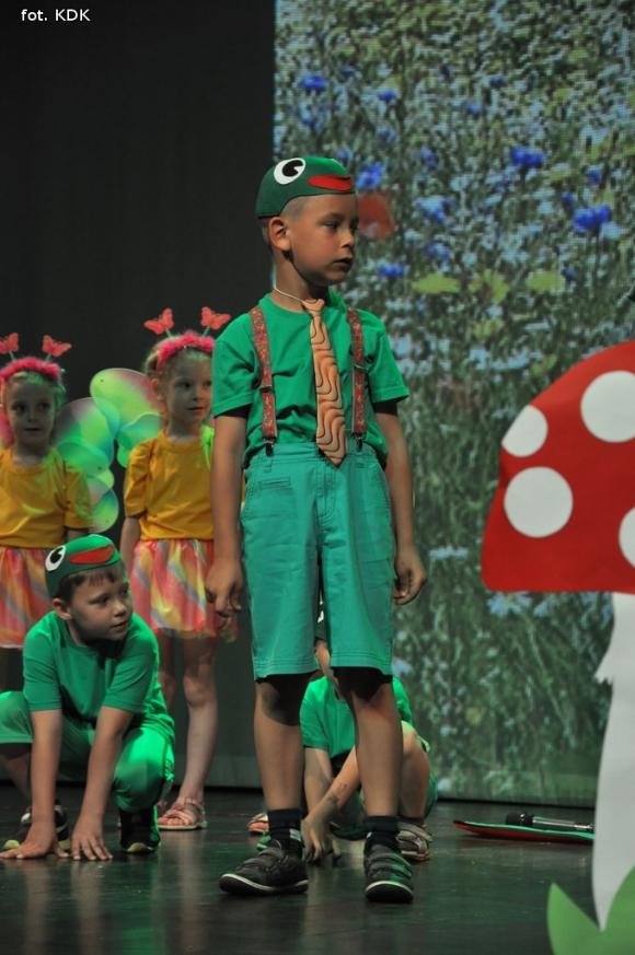 Przedszkolaki na scenie. Pierwszy dzień Łapy