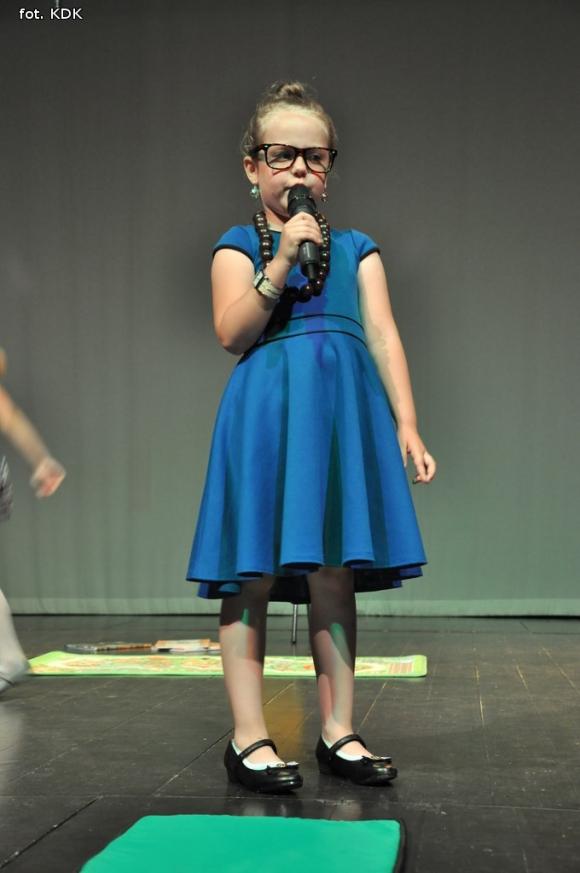 Przedszkolaki na scenie. Pierwszy dzień Łapy