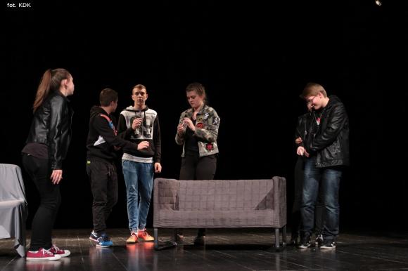 Ostatni dzień przeglądu teatralnego w domu kultury