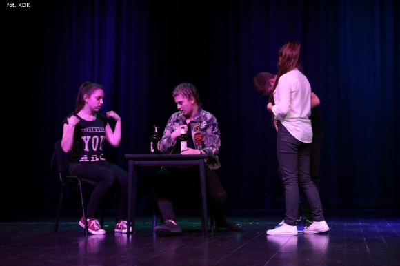 Ostatni dzień przeglądu teatralnego w domu kultury